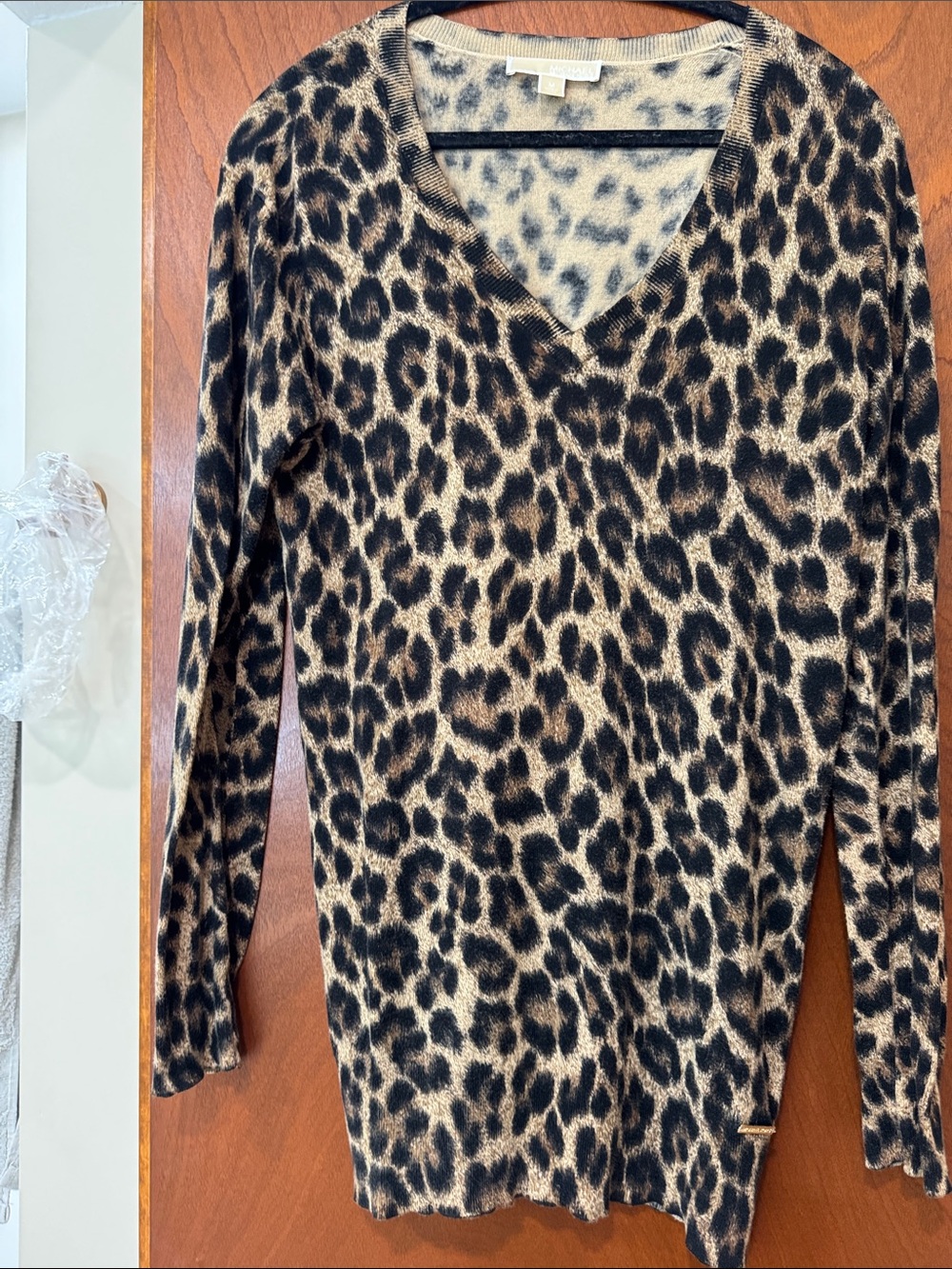 Michael Kors tunic length Leopard Print V-Neck Long Sleeve Top - Brown/Black